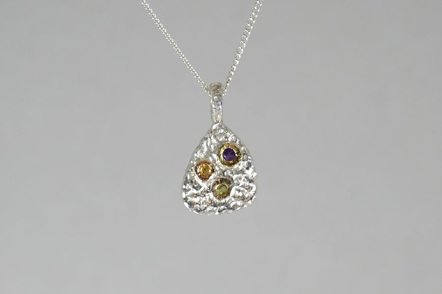 Burr Design Silver & 18ct Gold Mixed Stone Pendant