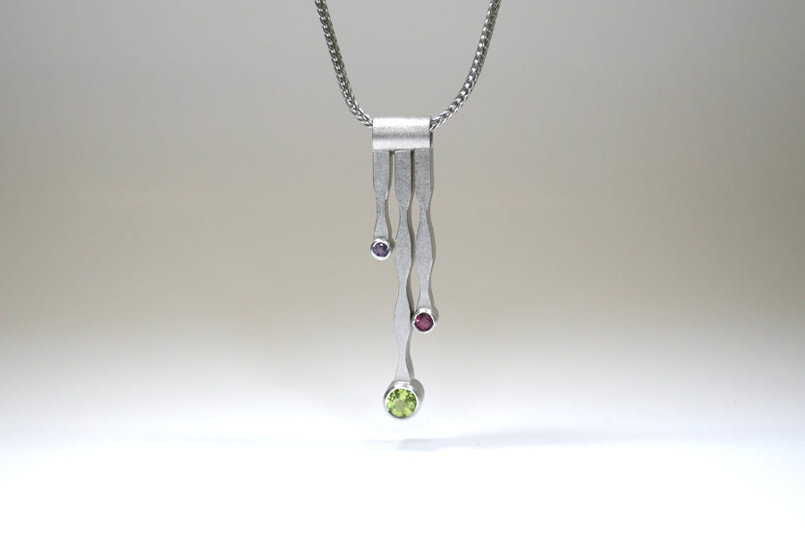 Wave Design Peridot Garnet & Amethyst Silver Necklace