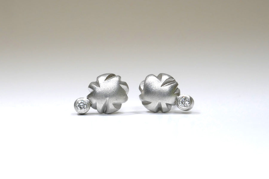 Notch Pattern 18ct White Gold Diamond Ear Studs