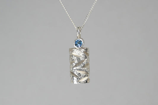 Notch Pattern Silver Blue Topaz & Iolite Necklaces