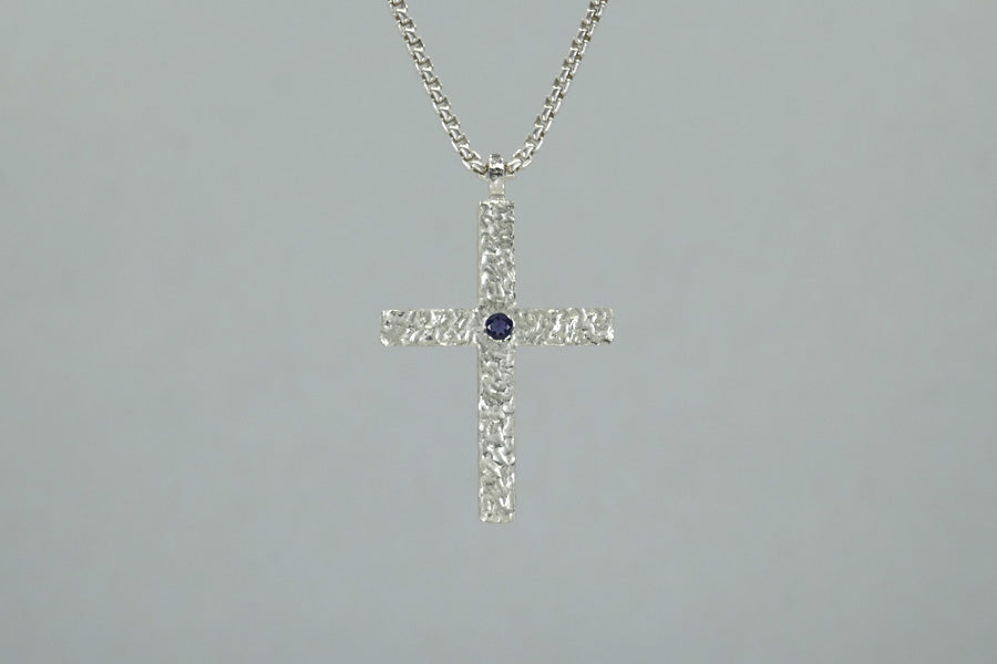 Burred Pattern Silver & Iolite Crucifix Pendant