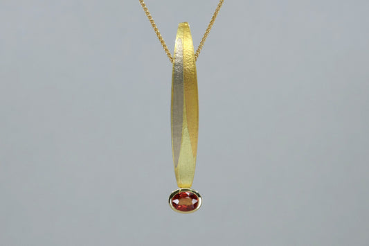 Leaf Design Orange Oval Shaped Sapphire 18ct Coloured Gold Necklace
