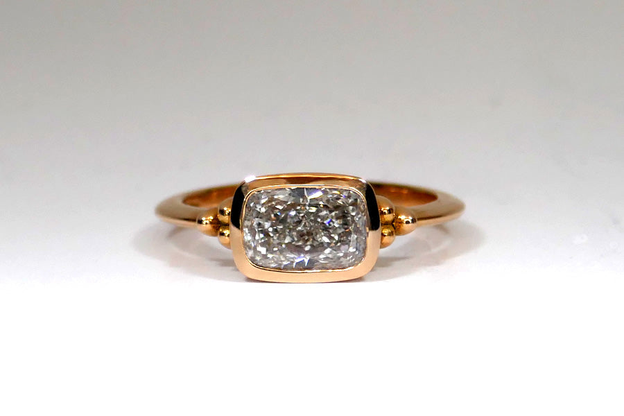 18ct Red Gold Ring with Cushion Diamond