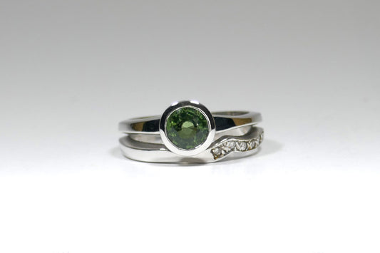 Round Green Sapphire & Diamond Set 18ct White Gold Ring