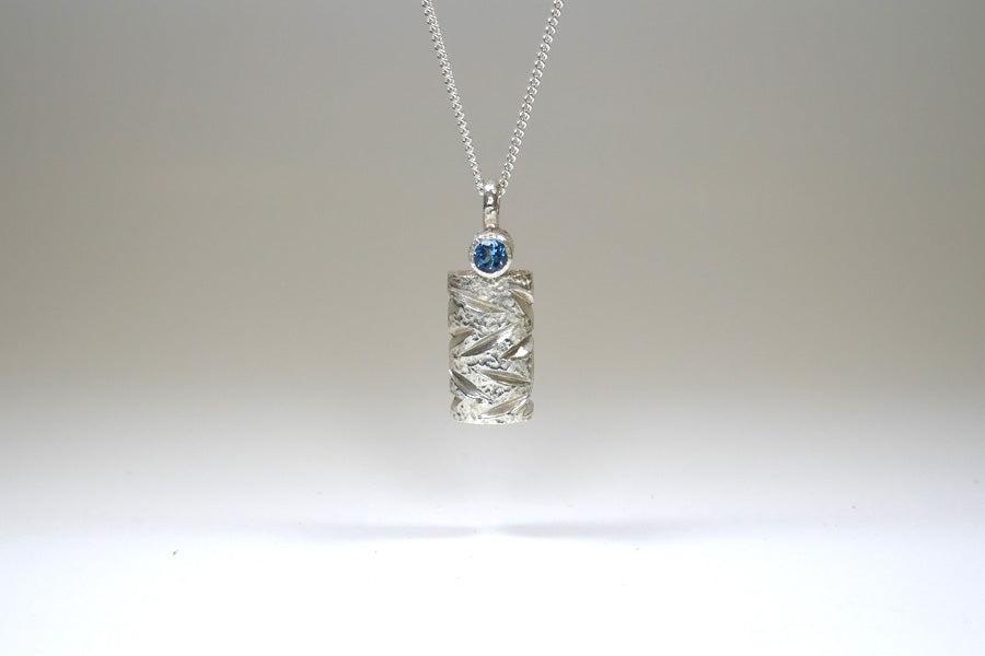 Notch Pattern Silver Blue Topaz & Iolite Necklaces