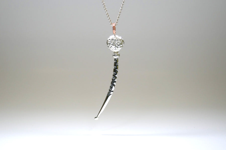 Notch Pattern Curved Bar & Bead Silver Necklace