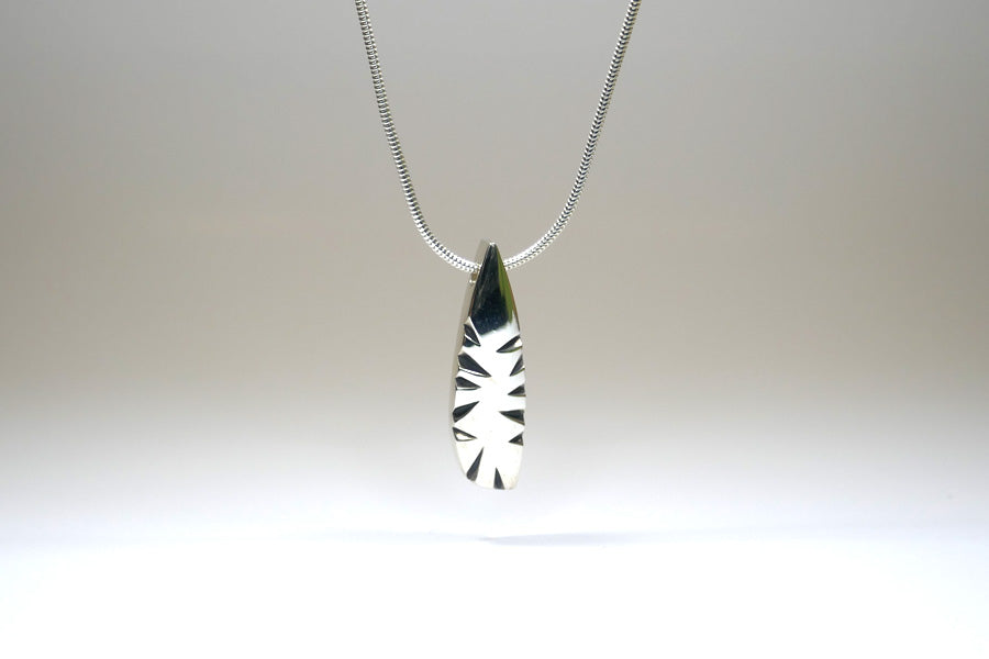 Notch Pattern Long Tear Silver Pendant