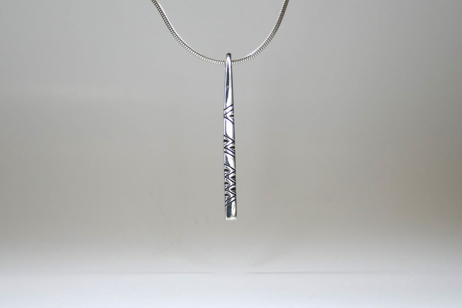 Chevron Pattern Silver Straight Bar Necklace