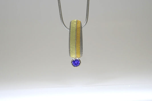 Tanzanite 18ct White Gold Striped Necklace