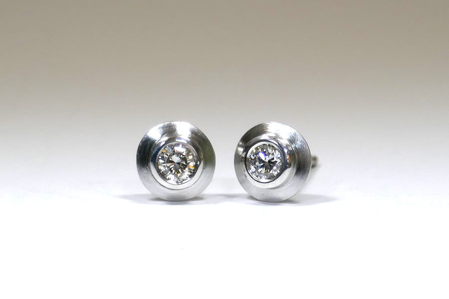 Diamond 18ct White Gold Ear Studs
