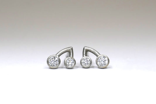 Cluster Design Diamond Set Platinum Earstuds