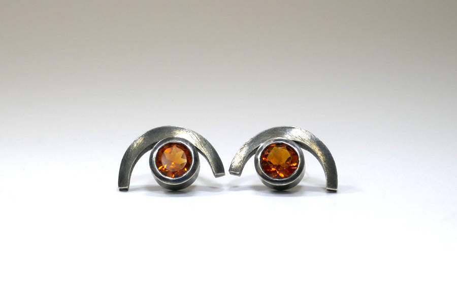 Cup Design Round Citrine Oxidised Silver Ear Studs
