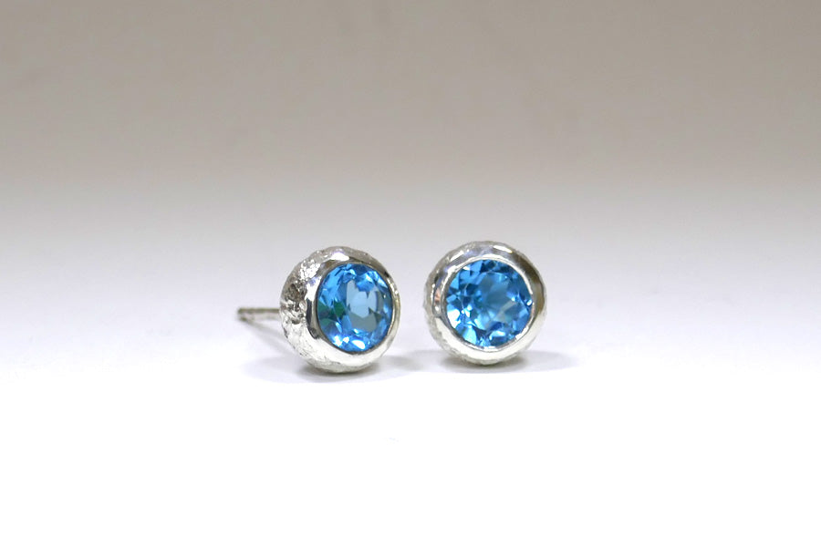 Round Silver Swiss Blue Topaz Ear Studs