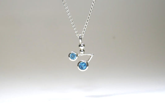 Short Cluster Design Blue Topaz Silver Necklace