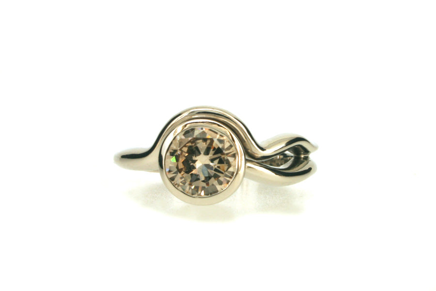 Round Brilliant Cut Diamond Platinum Ring