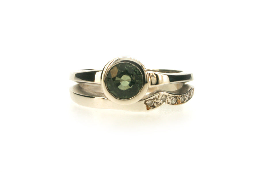 Round Green Sapphire & Diamond Set 18ct White Gold Ring