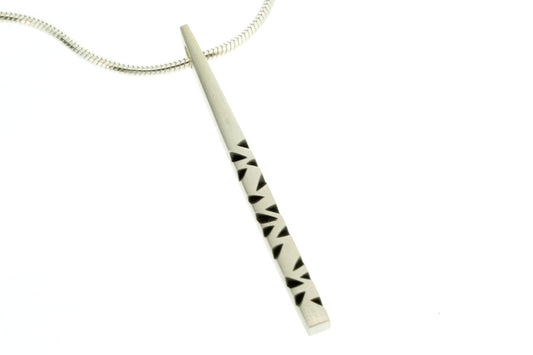 Notch Pattern Silver Necklace